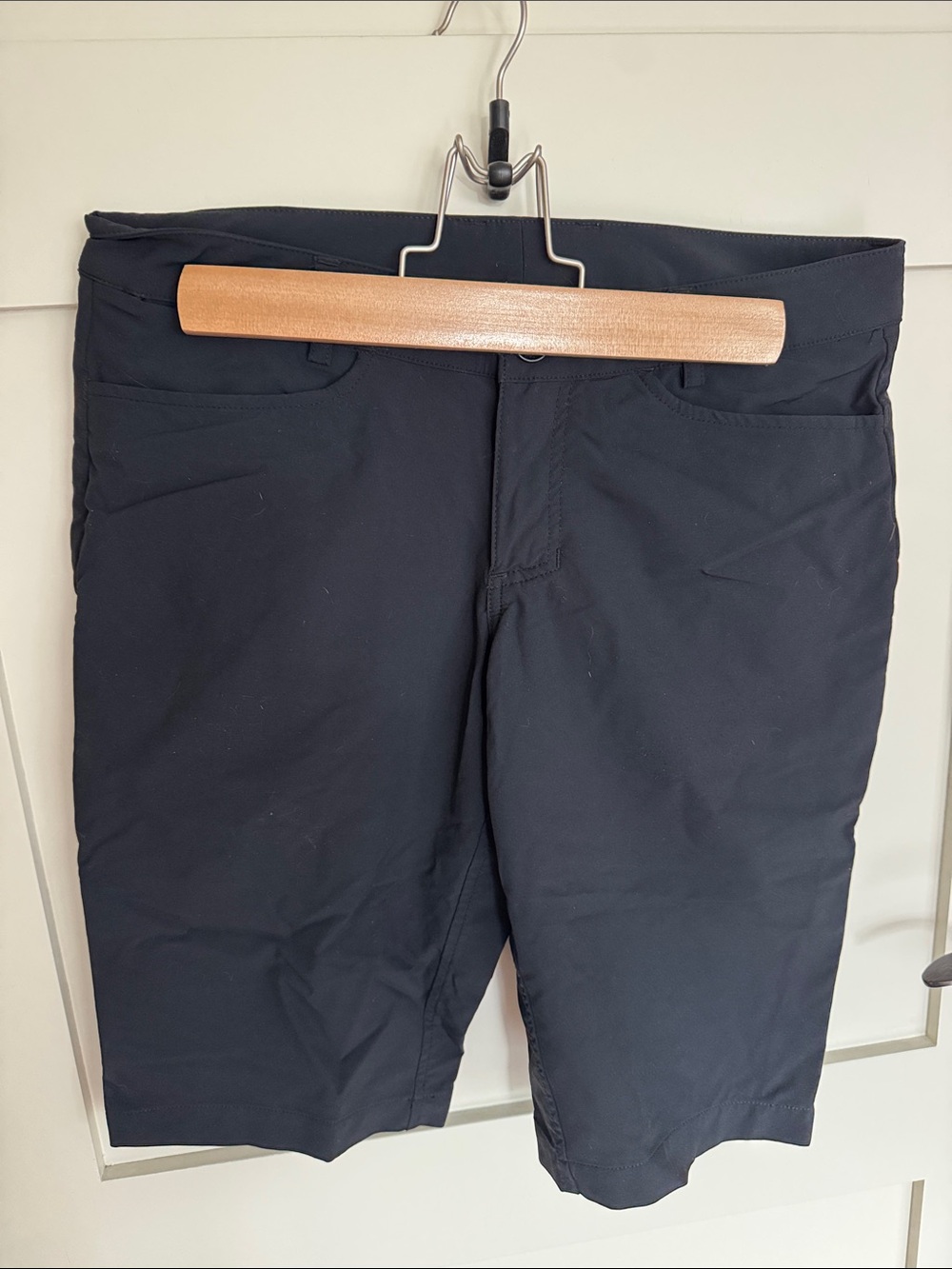 Specialized Black Women's Cycling Shorts with Subtle Pocket Detail